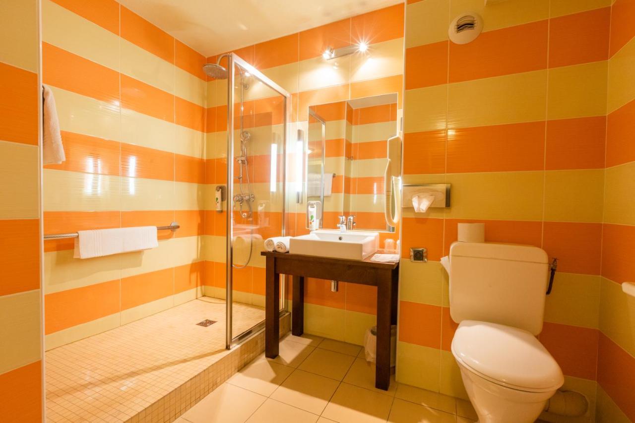 Hotel Provence ดรากิญญ็อง ภายนอก รูปภาพ